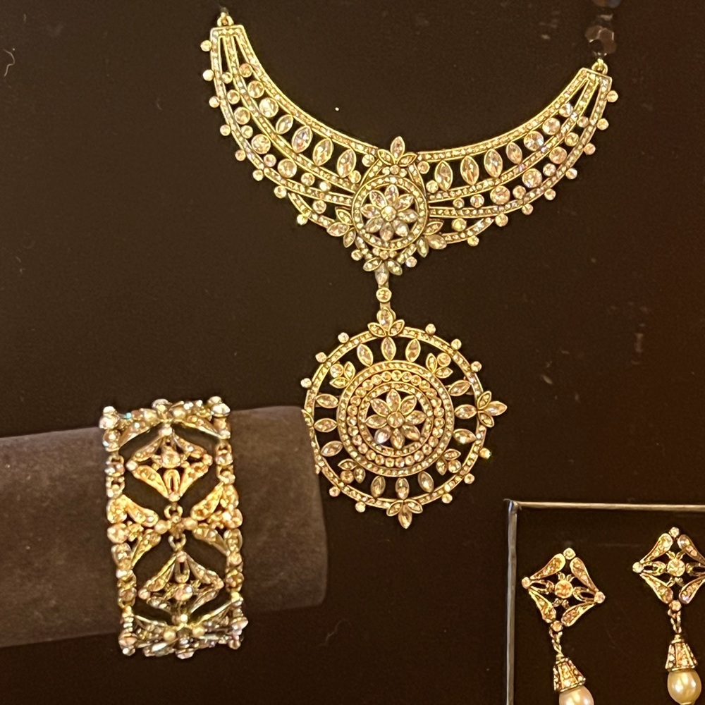 Heidi Daus Tanzanite French Twist Jewelry Set